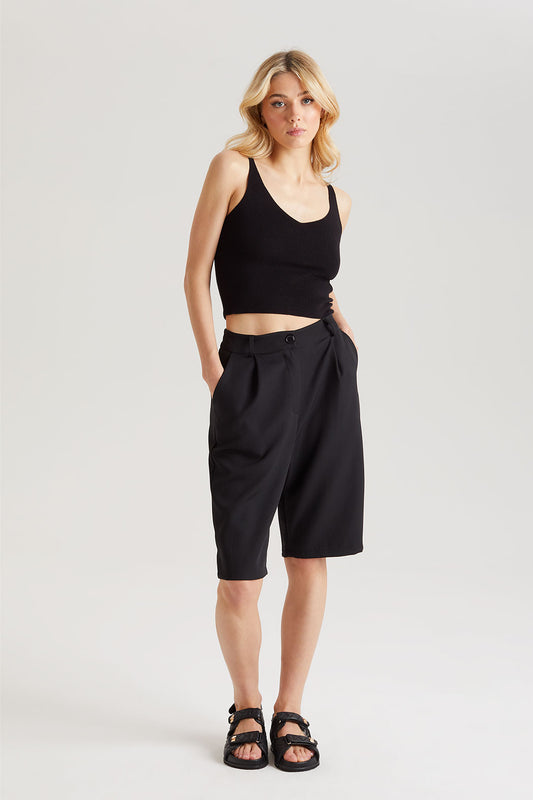Black Tailored Bermuda Short
